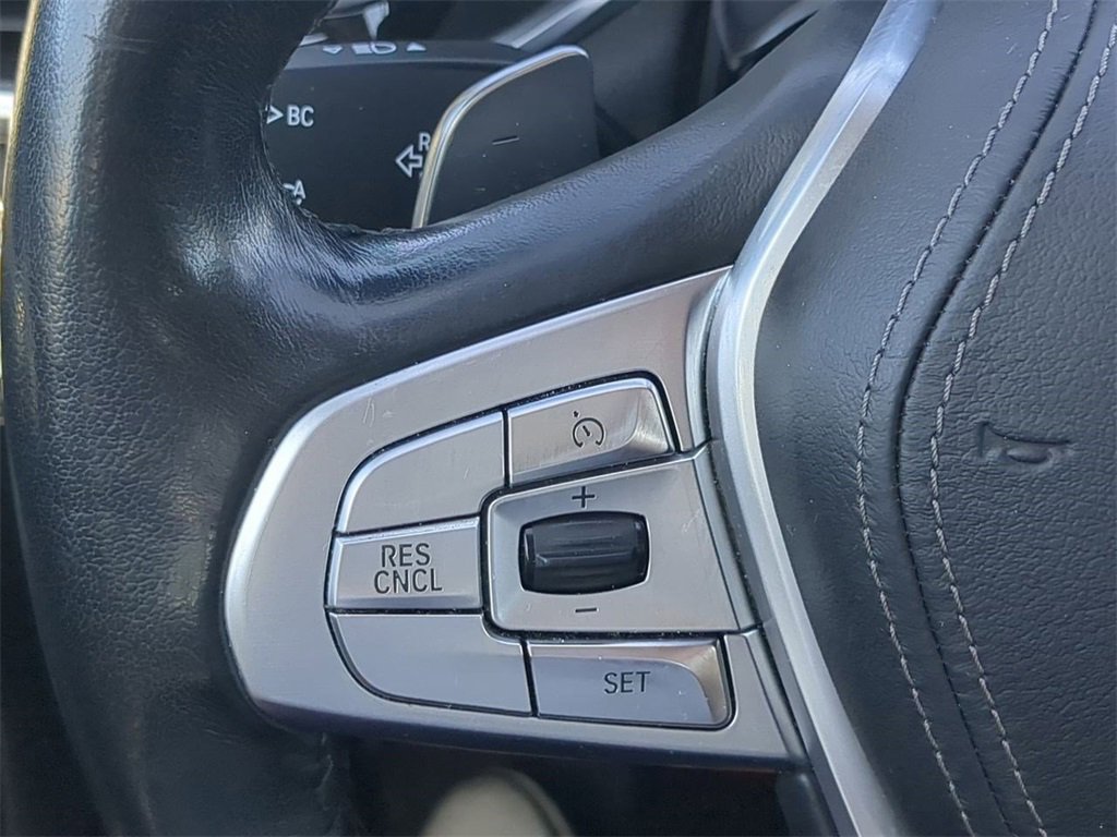 Used 2018 BMW 740i xDrive image 27