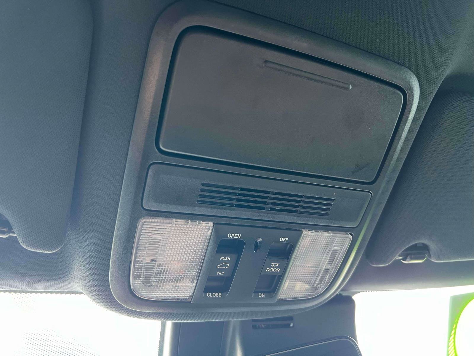 Used 2023 Honda Passport EX-L image 10