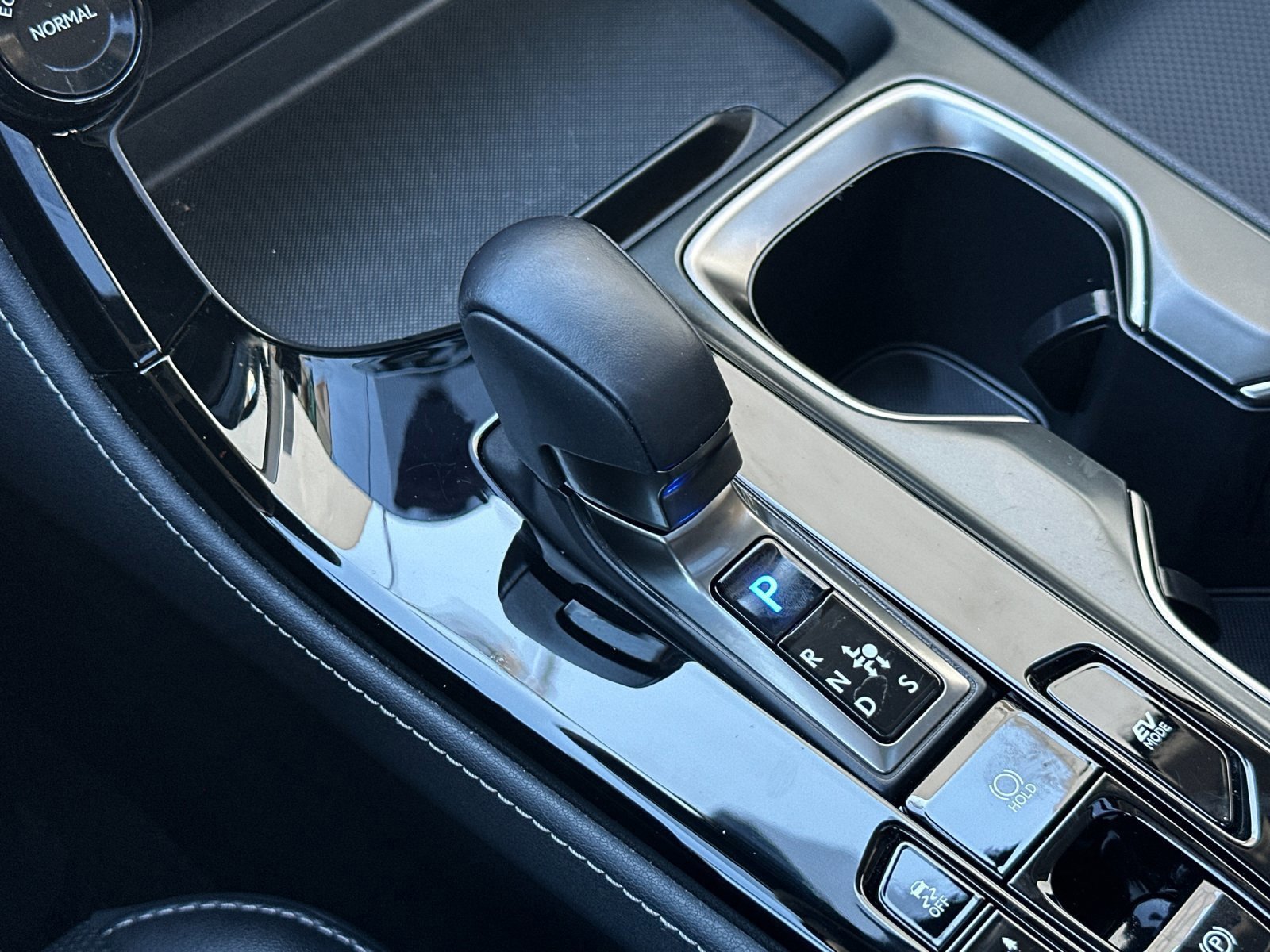 Used 2025 Lexus NX 350h AWD w/ Premium Package image 24