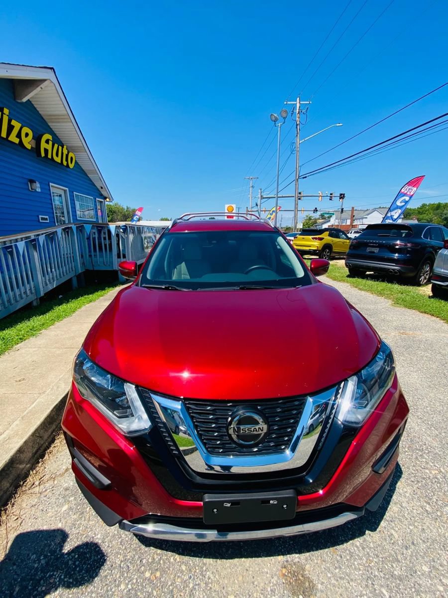 Used 2019 Nissan Rogue SV FWD image 4