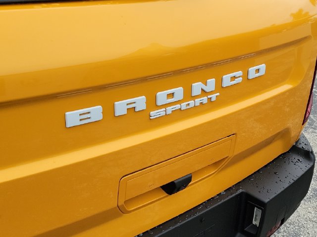 Used 2023 Ford Bronco Sport Outer Banks w/ Tech Package AWD/4WD image 5