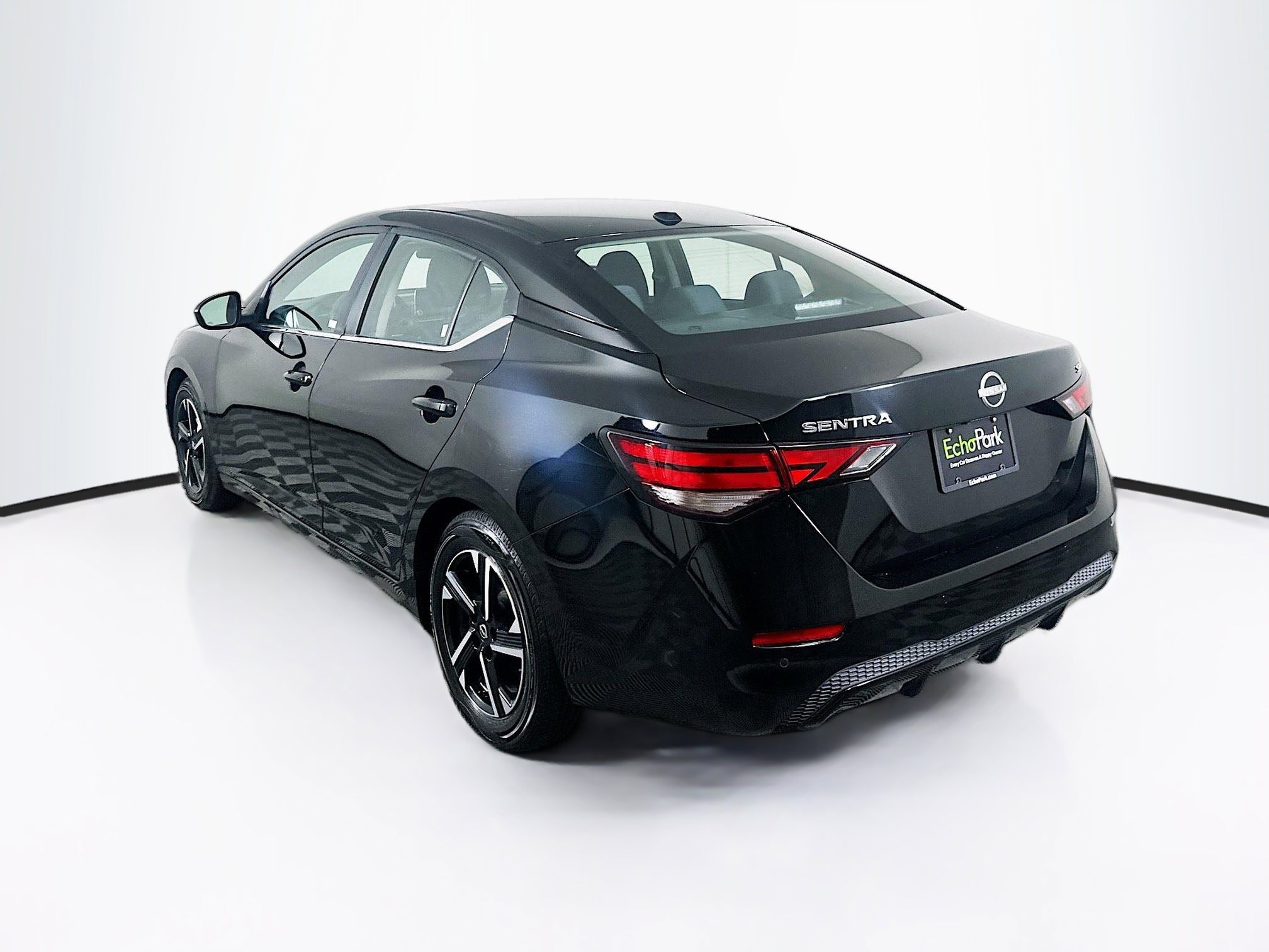 Used 2024 Nissan Sentra SV image 5