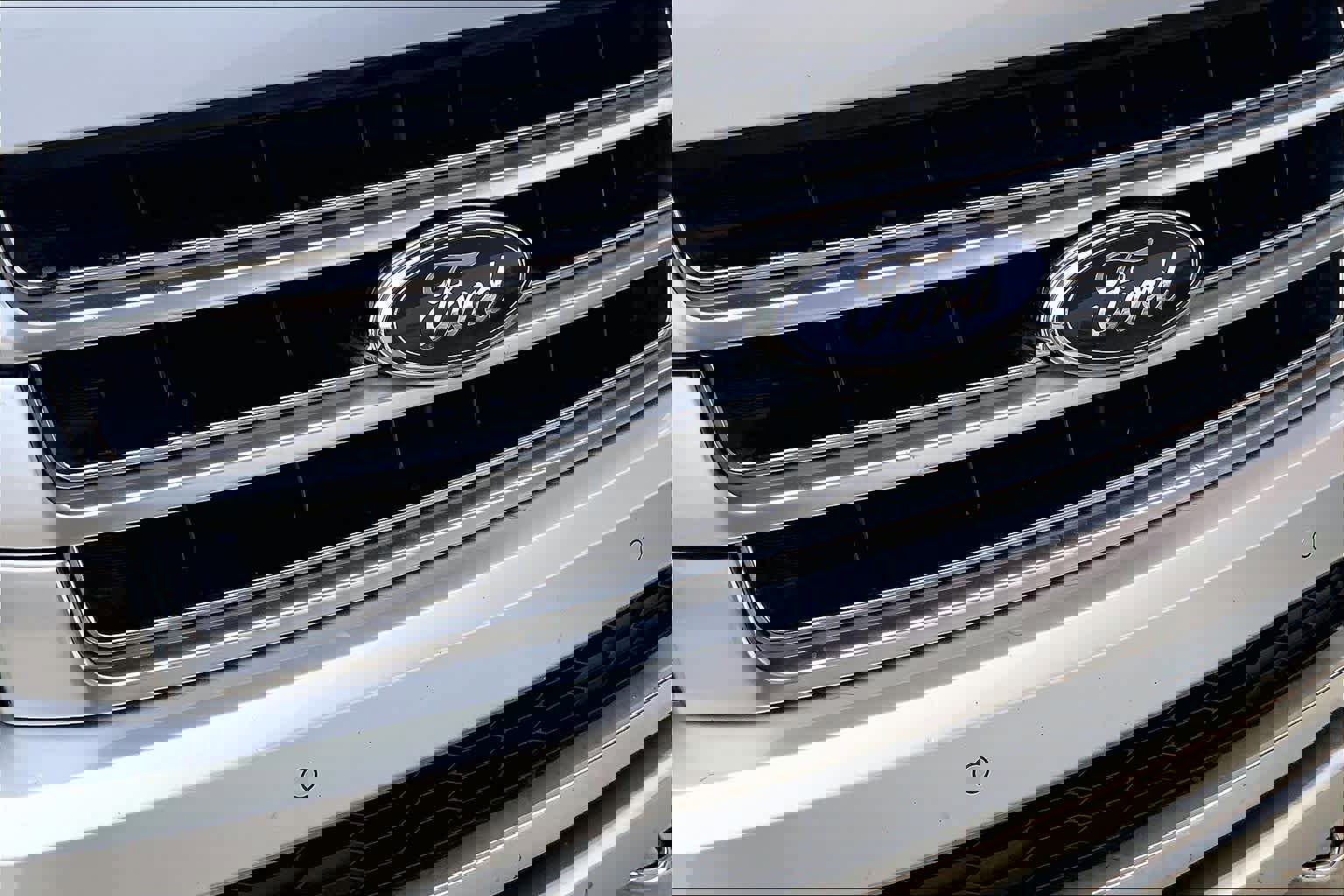 Used 2016 Ford Expedition Platinum image 32