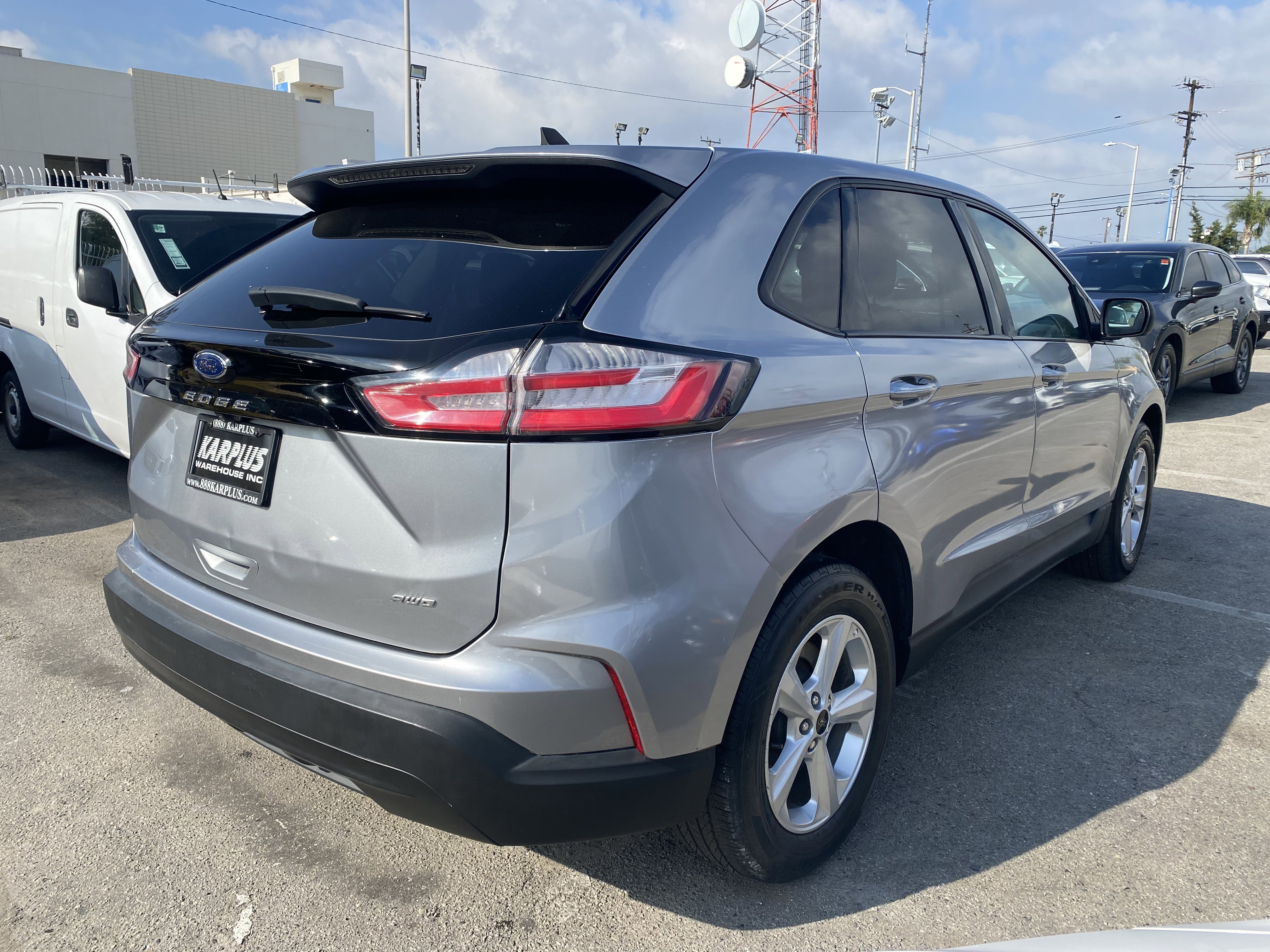 Used 2023 Ford Edge SE image 8