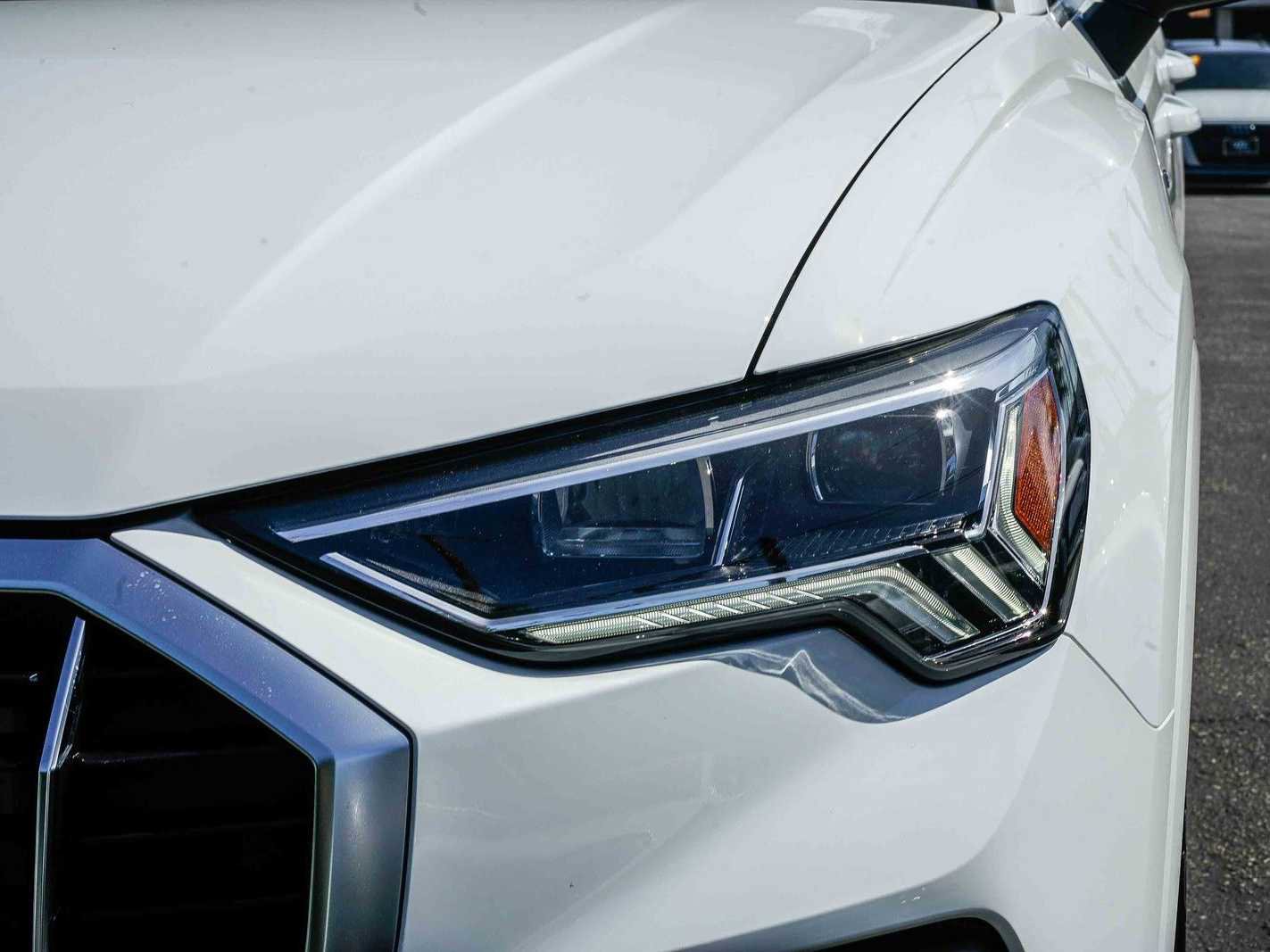 Used 2025 Audi Q3 2.0T Premium w/ Convenience Package image 7