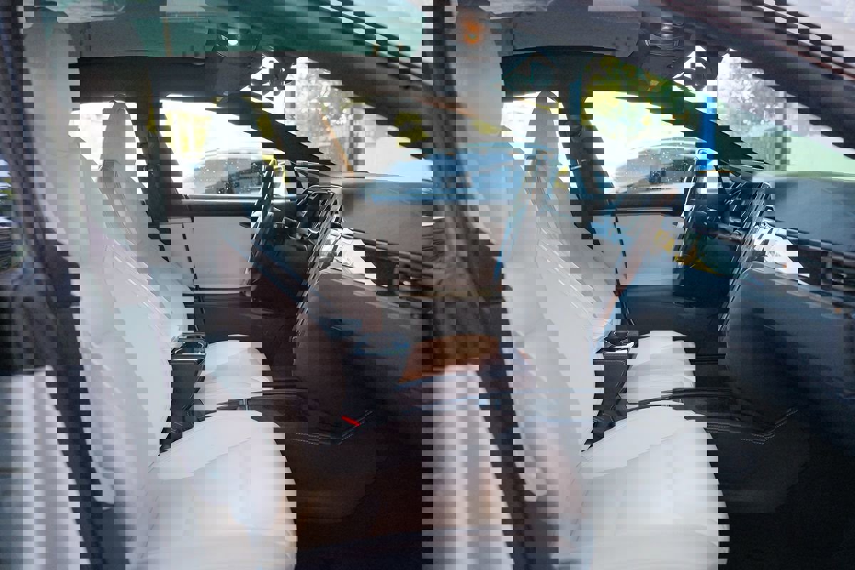 Used 2020 Tesla Model S Long Range Plus image 27