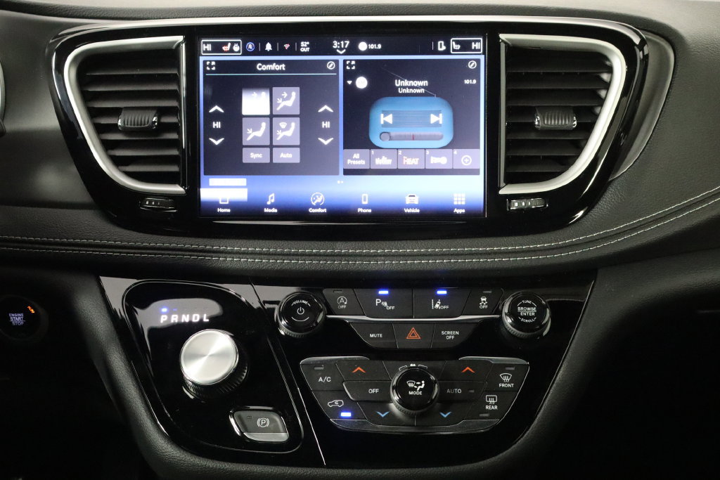 New 2026 Chrysler Pacifica Select FWD image 31