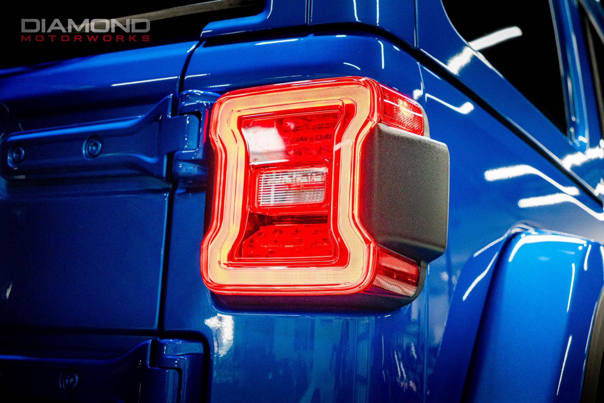 Used 2024 Jeep Wrangler Unlimited Sahara w/ Technology Group image 23