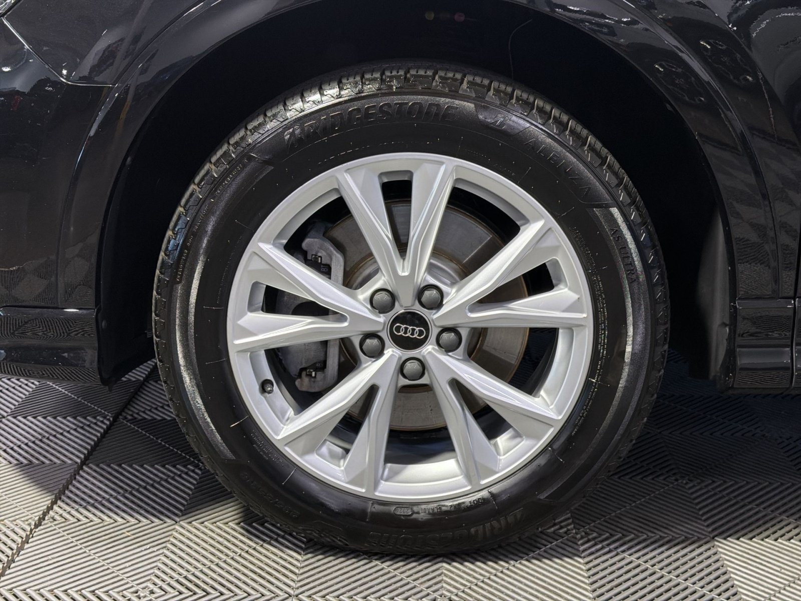 Used 2023 Audi Q3 2.0T Premium Plus AWD/4WD image 16