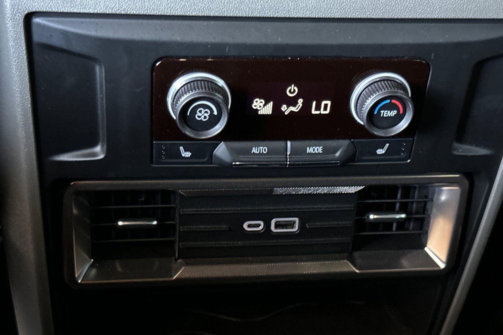 Used 2025 GMC Hummer EV 3X AWD/4WD image 15