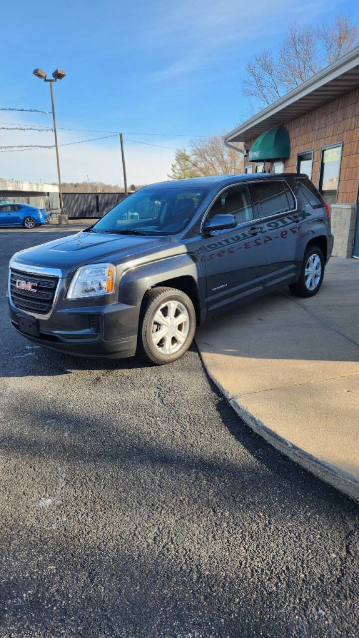 Used 2017 GMC Terrain SLE image 1