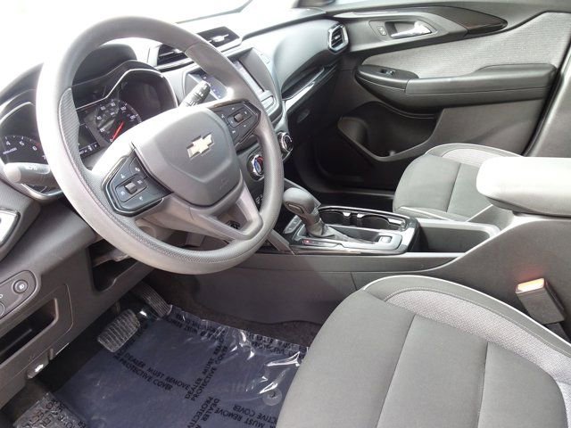 Certified 2022 Chevrolet TrailBlazer LT w/ Driver Confidence Package image 11