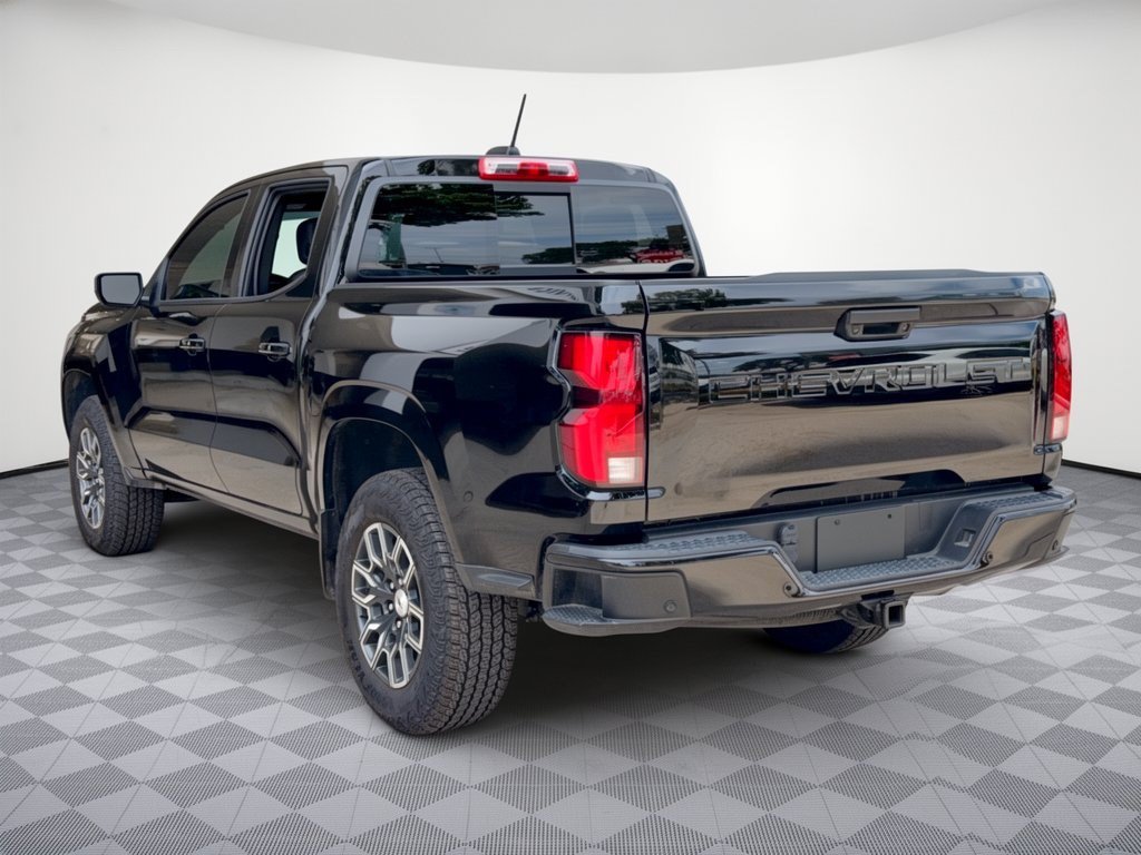 Used 2025 Chevrolet Colorado Z71 AWD/4WD image 3