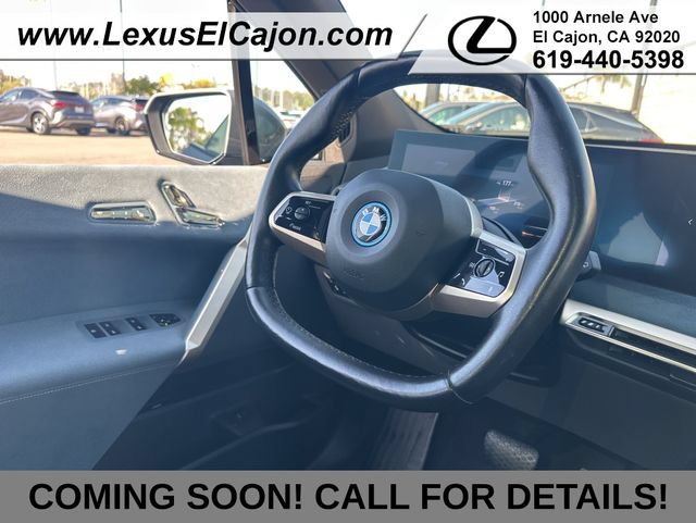 Used 2023 BMW iX xDrive50 w/ Premium Package AWD/4WD image 13