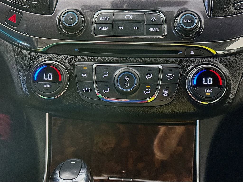 Used 2014 Chevrolet Impala LT FWD image 18