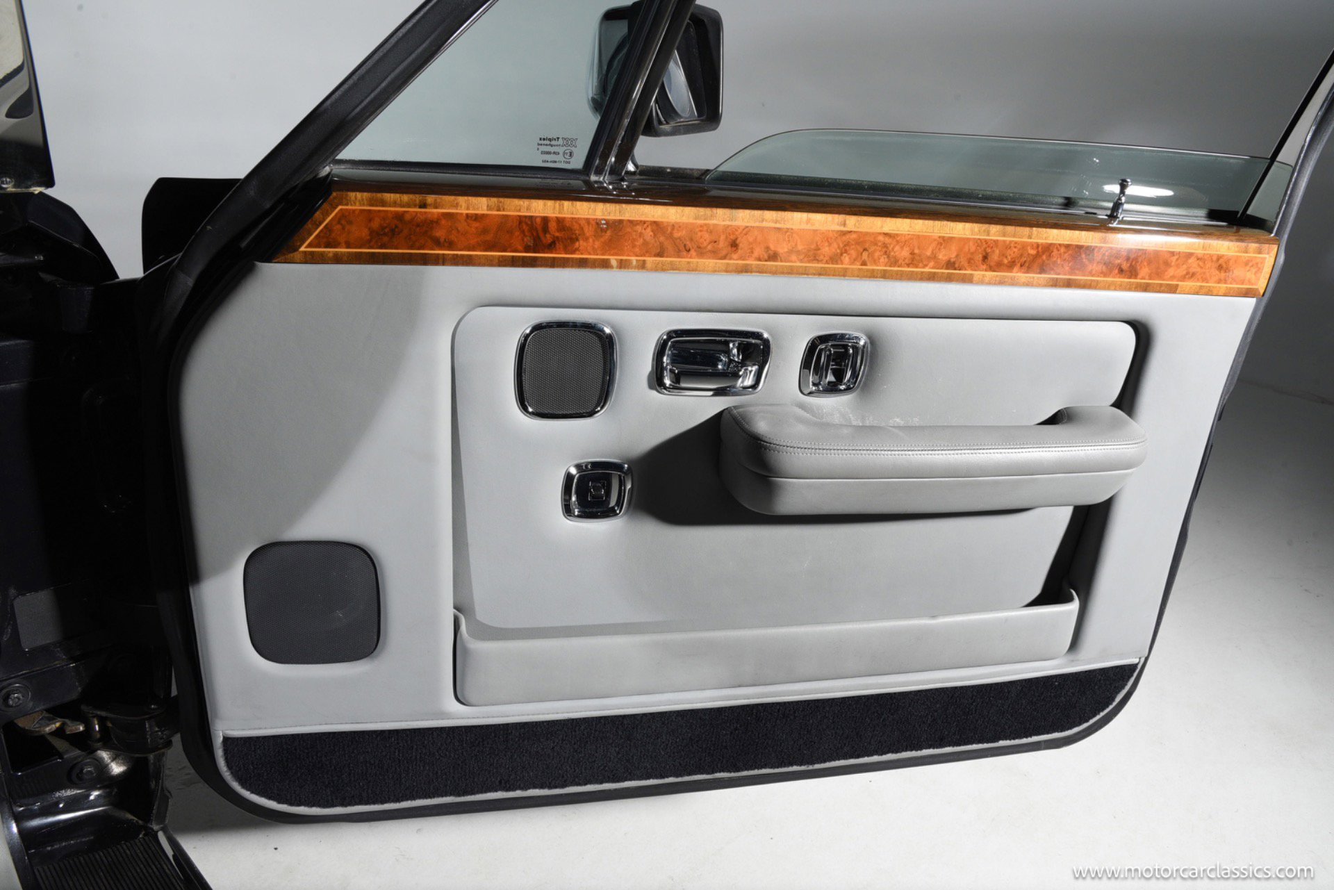 Used 1993 Rolls-Royce Silver Spur II image 40