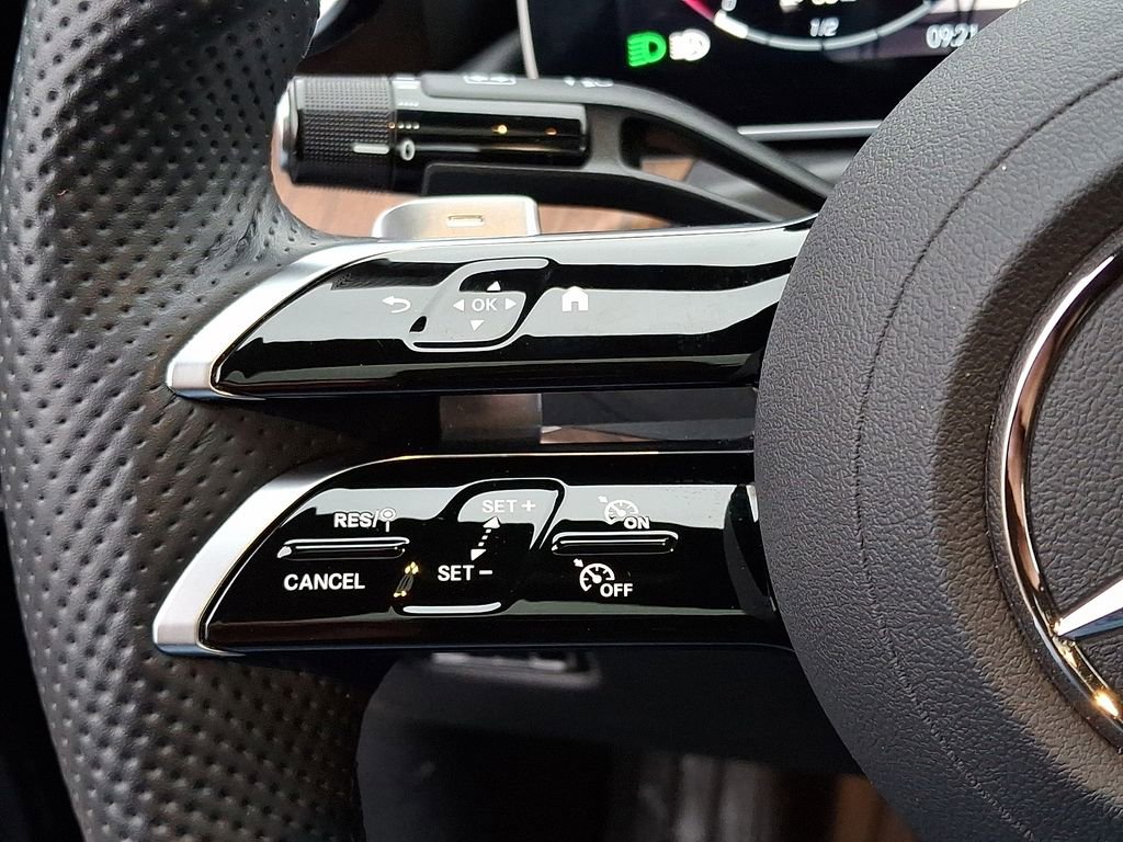 Used 2022 Mercedes-Benz C 300 4MATIC Sedan image 21