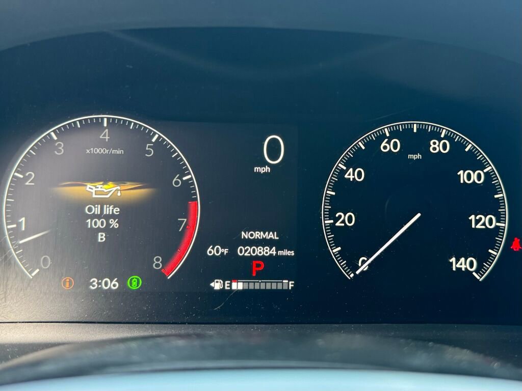 Used 2025 Honda Pilot TrailSport image 30