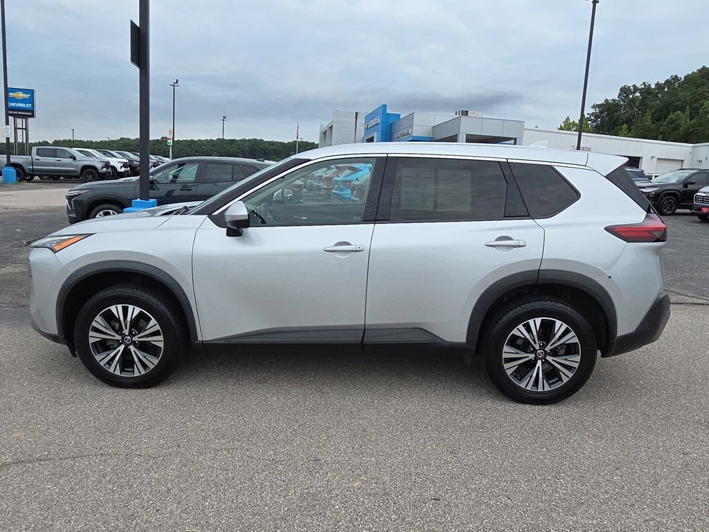 Used 2021 Nissan Rogue SV AWD/4WD image 5