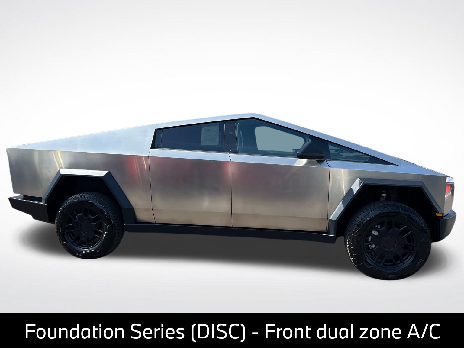 Used 2024 Tesla Cybertruck AWD Crew Cab image 12