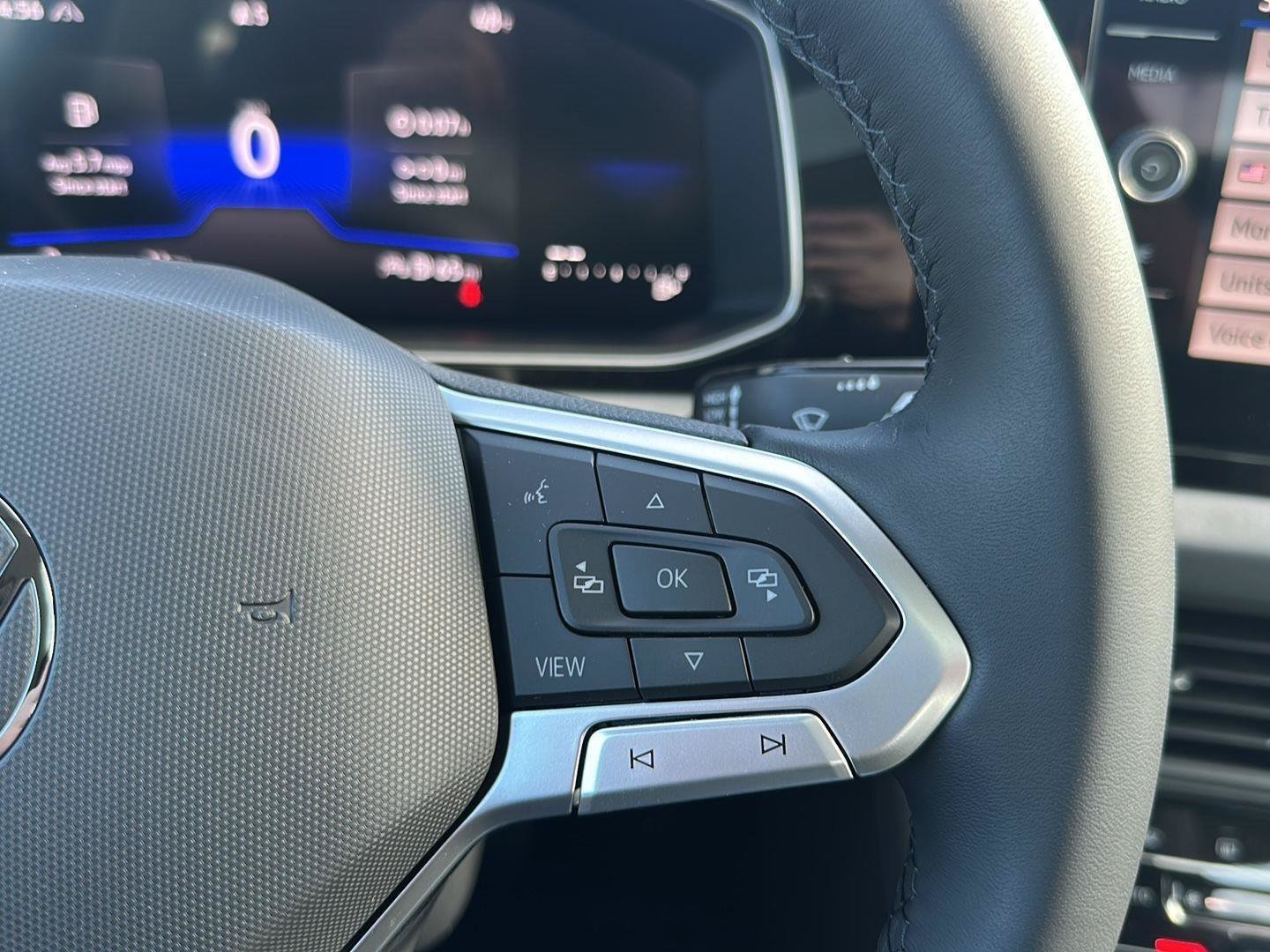 New 2026 Volkswagen Jetta SE FWD image 28