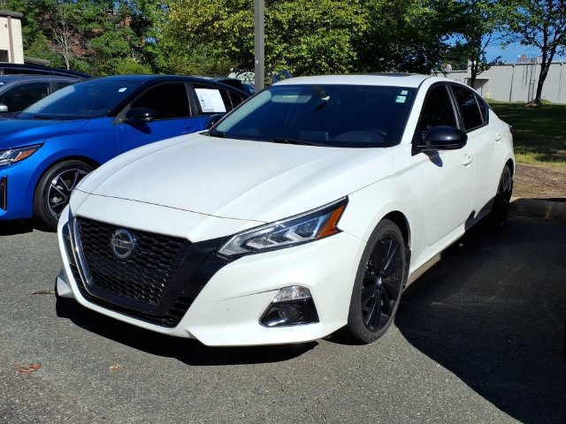 Used 2022 Nissan Altima 2.5 SR w/ Midnight Edition Package