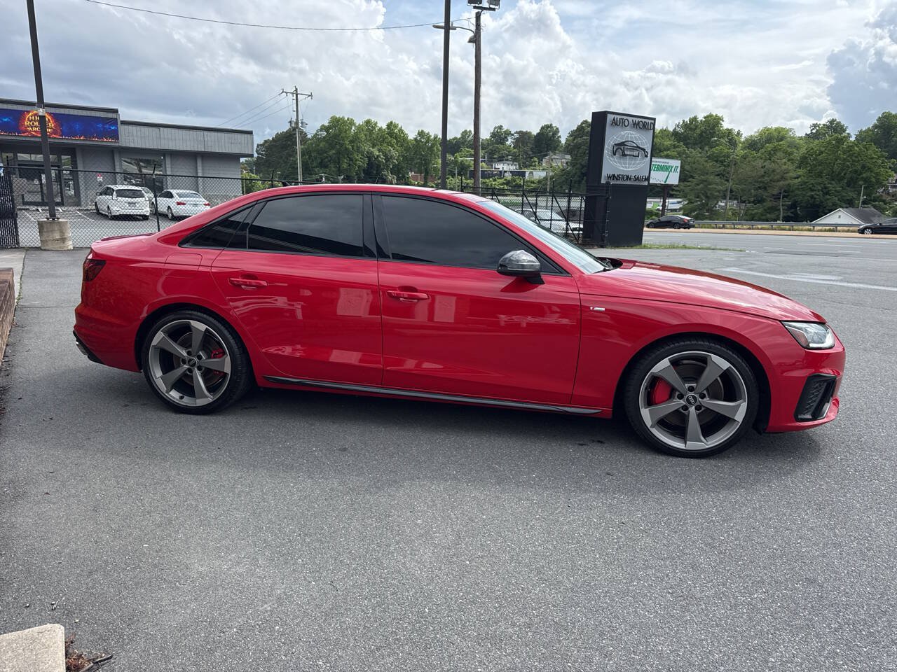 Used 2022 Audi A4 2.0T Premium Plus AWD/4WD image 8