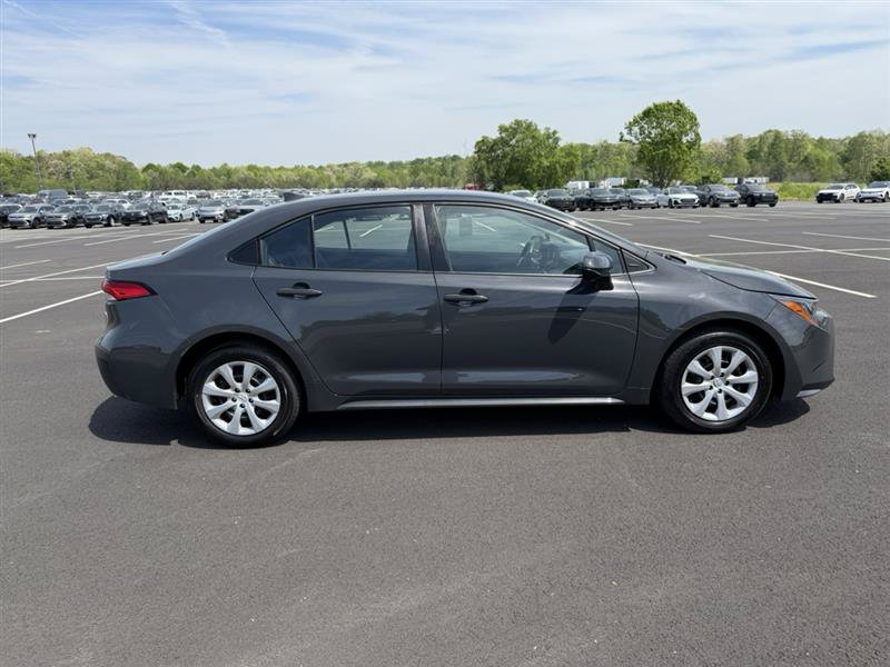 Used 2026 Toyota Corolla LE FWD image 6