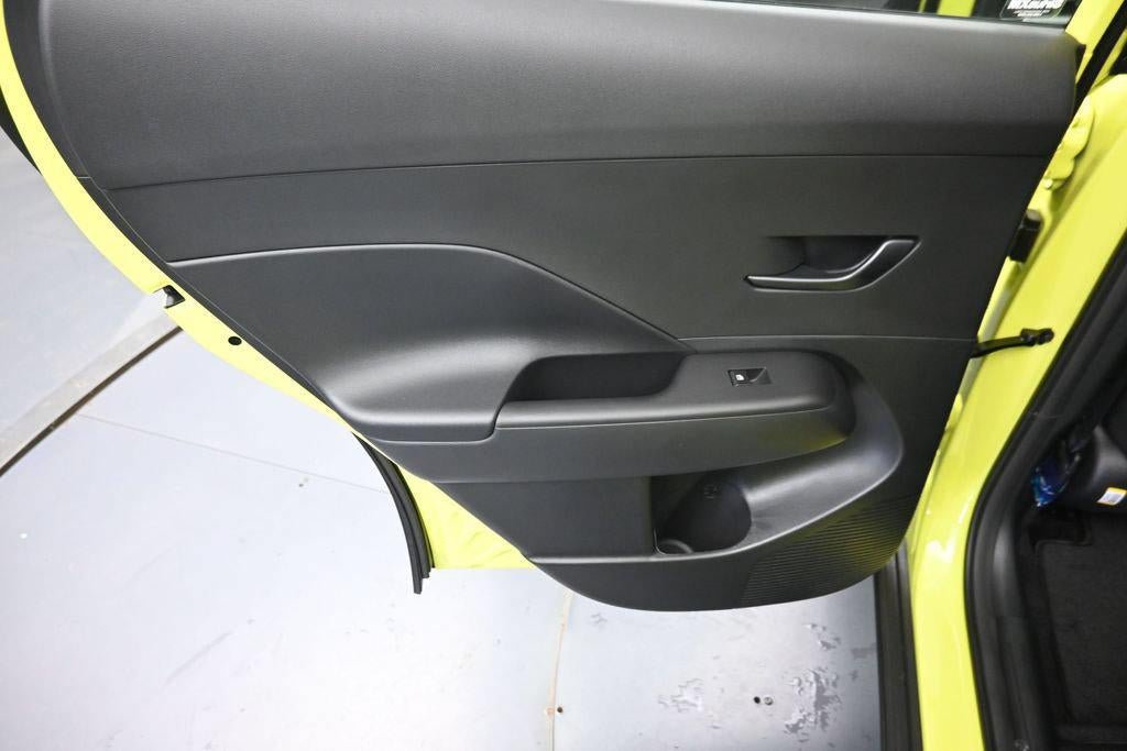 New 2027 Hyundai Kona SE FWD image 26