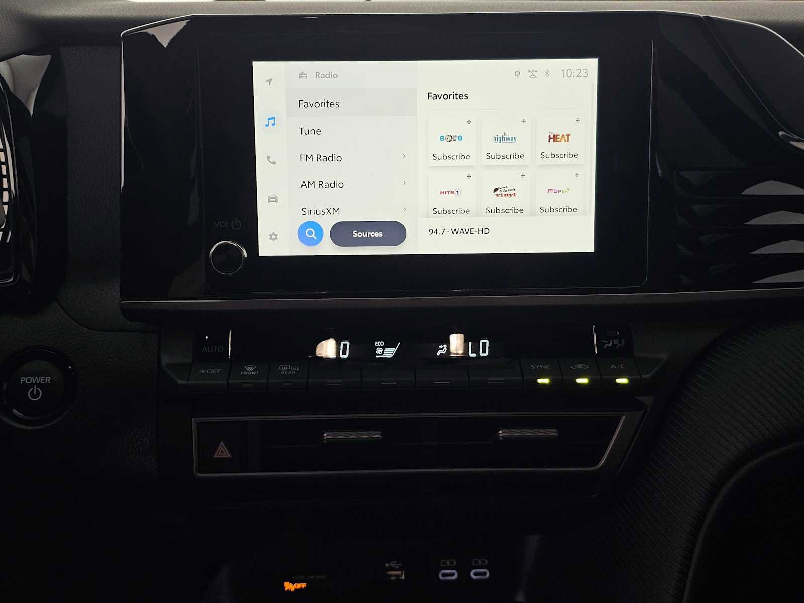 Used 2025 Toyota Camry SE image 25