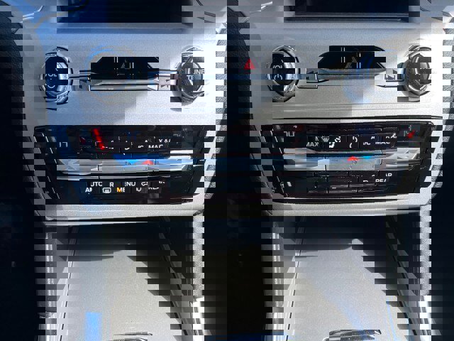 Certified 2021 Ford Explorer XLT w/ Equipment Group 202A image 14