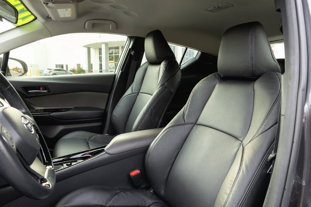 Certified 2020 Toyota C-HR Limited FWD image 11