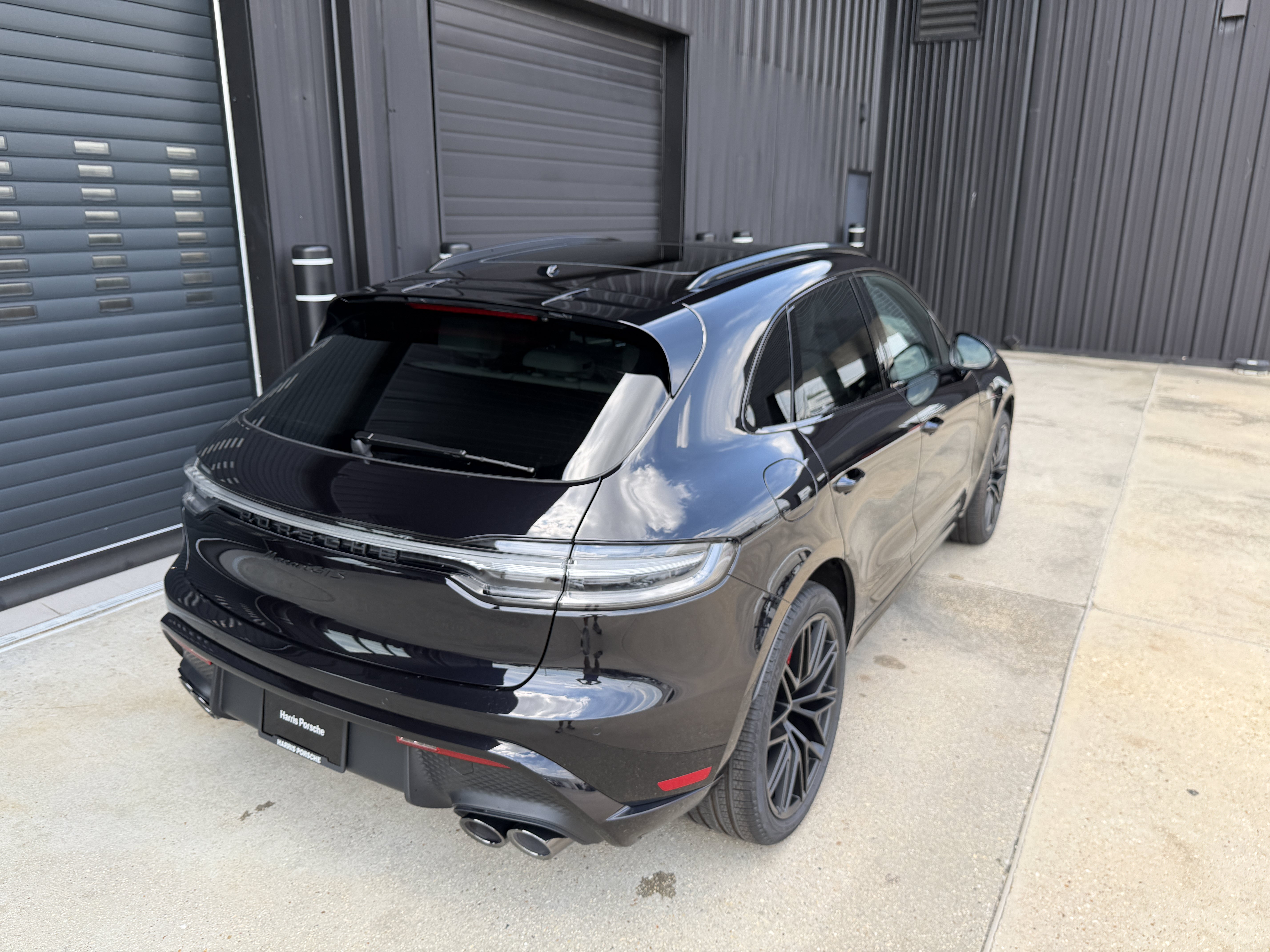 New 2026 Porsche Macan GTS AWD/4WD image 9