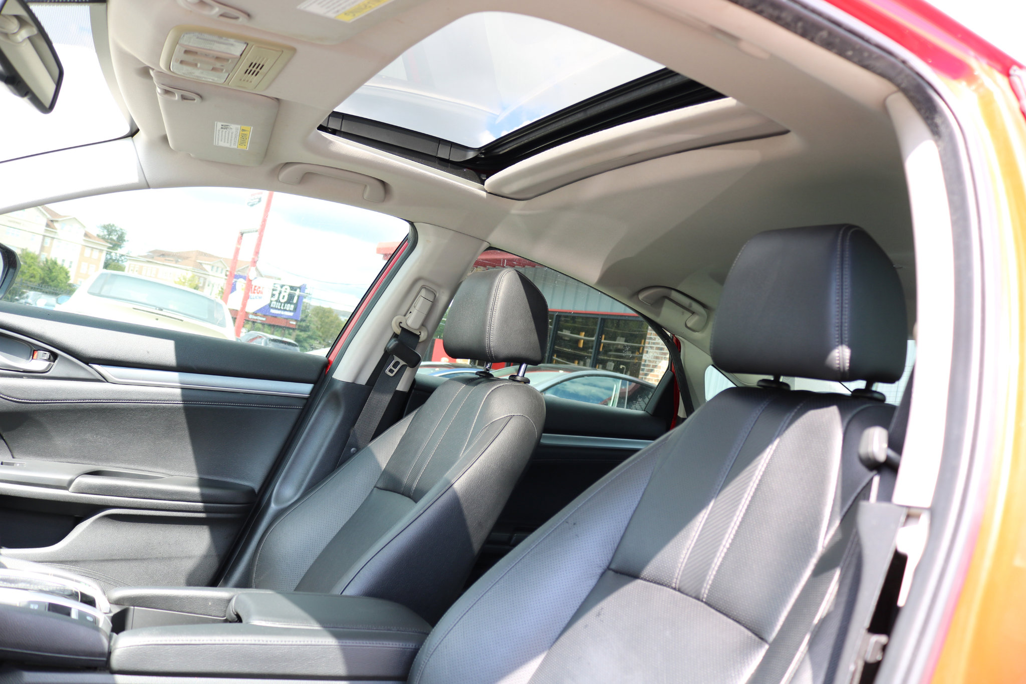 Used 2018 Honda Civic EX-L image 16