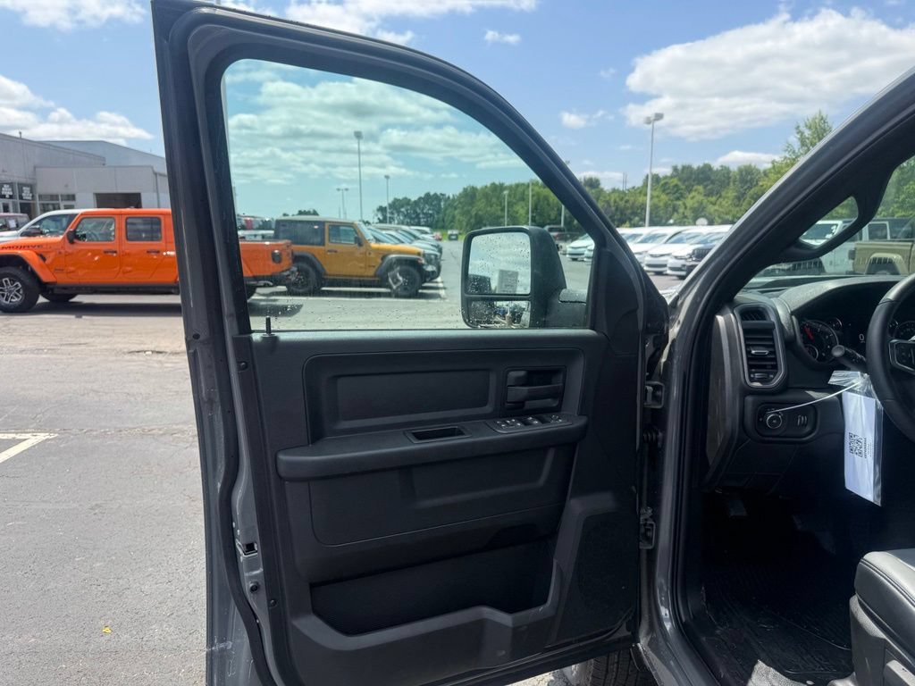 New 2026 RAM 3500 Tradesman w/ Chrome Appearance Group A AWD/4WD image 14