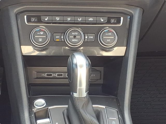 Used 2018 Volkswagen Tiguan S AWD/4WD image 14