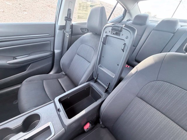 Certified 2025 Nissan Altima 2.5 SV FWD image 18