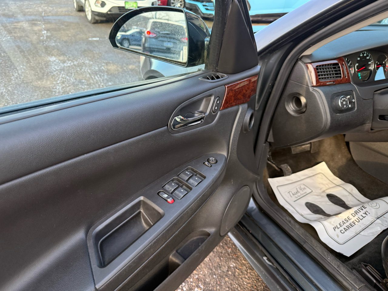 Used 2011 Chevrolet Impala LT image 11