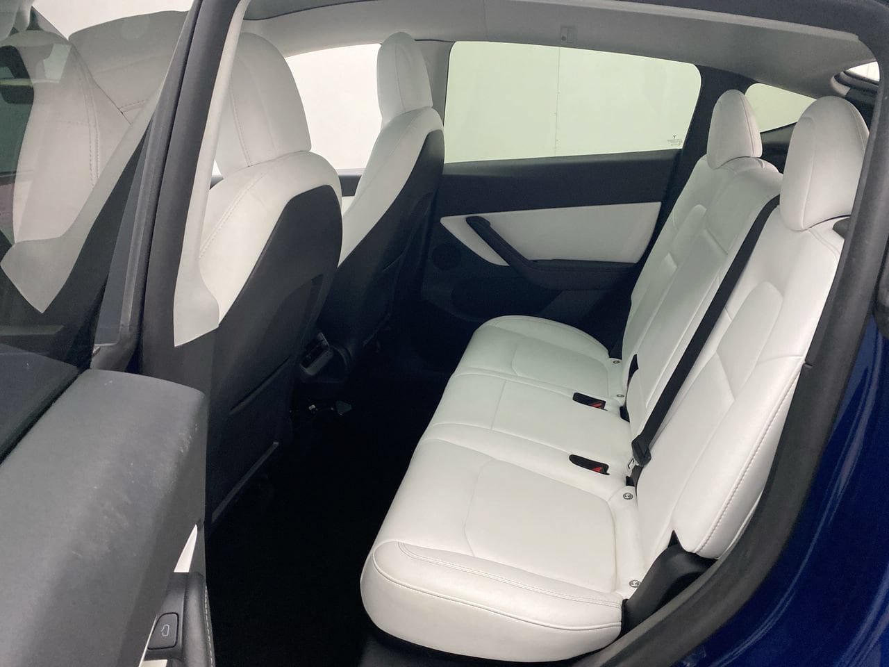 Used 2022 Tesla Model Y Performance AWD/4WD image 26