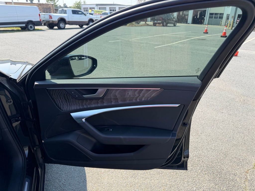 Used 2024 Audi A6 2.0T Premium image 29