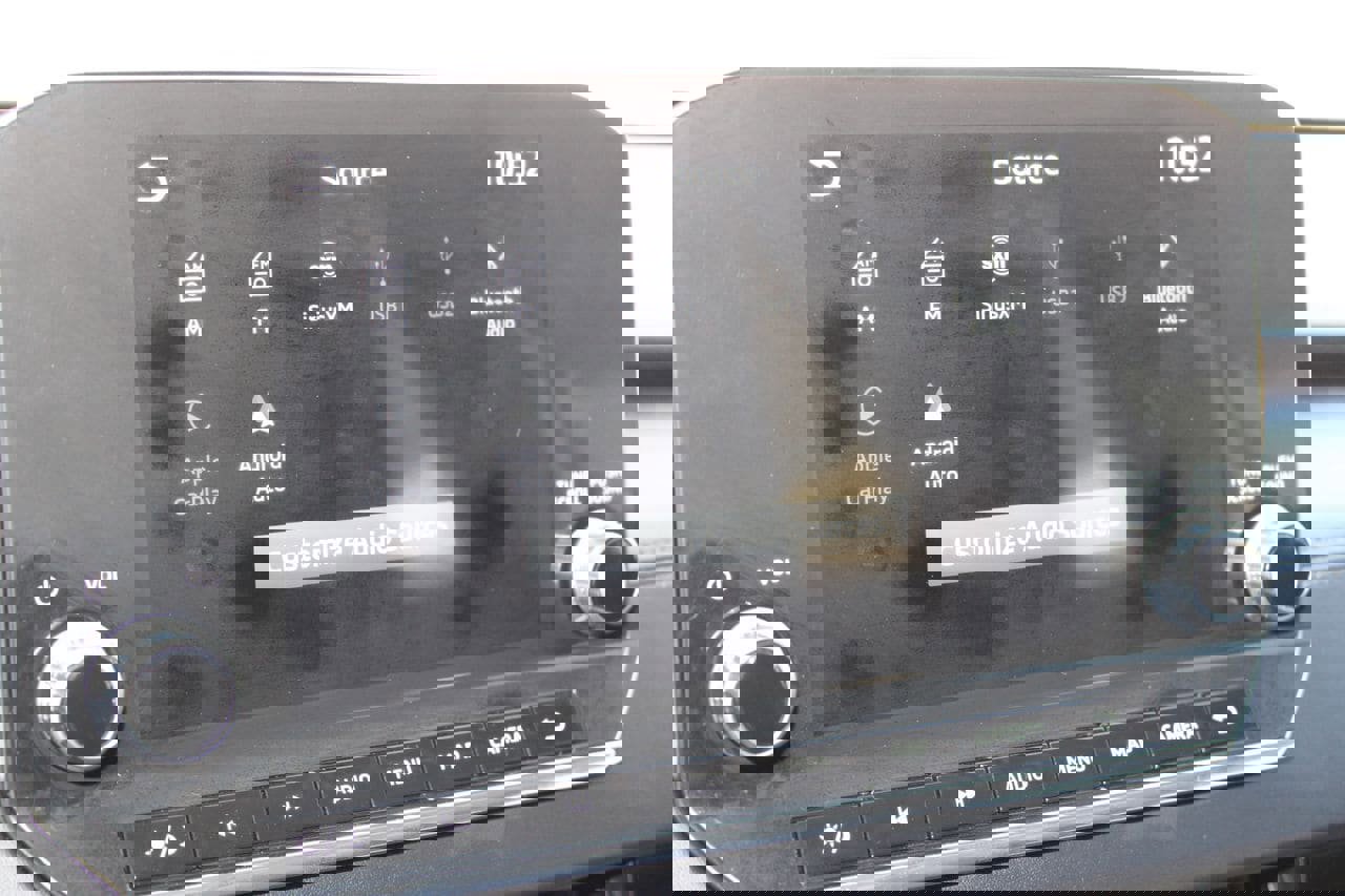 Used 2024 Mitsubishi Outlander SE image 9