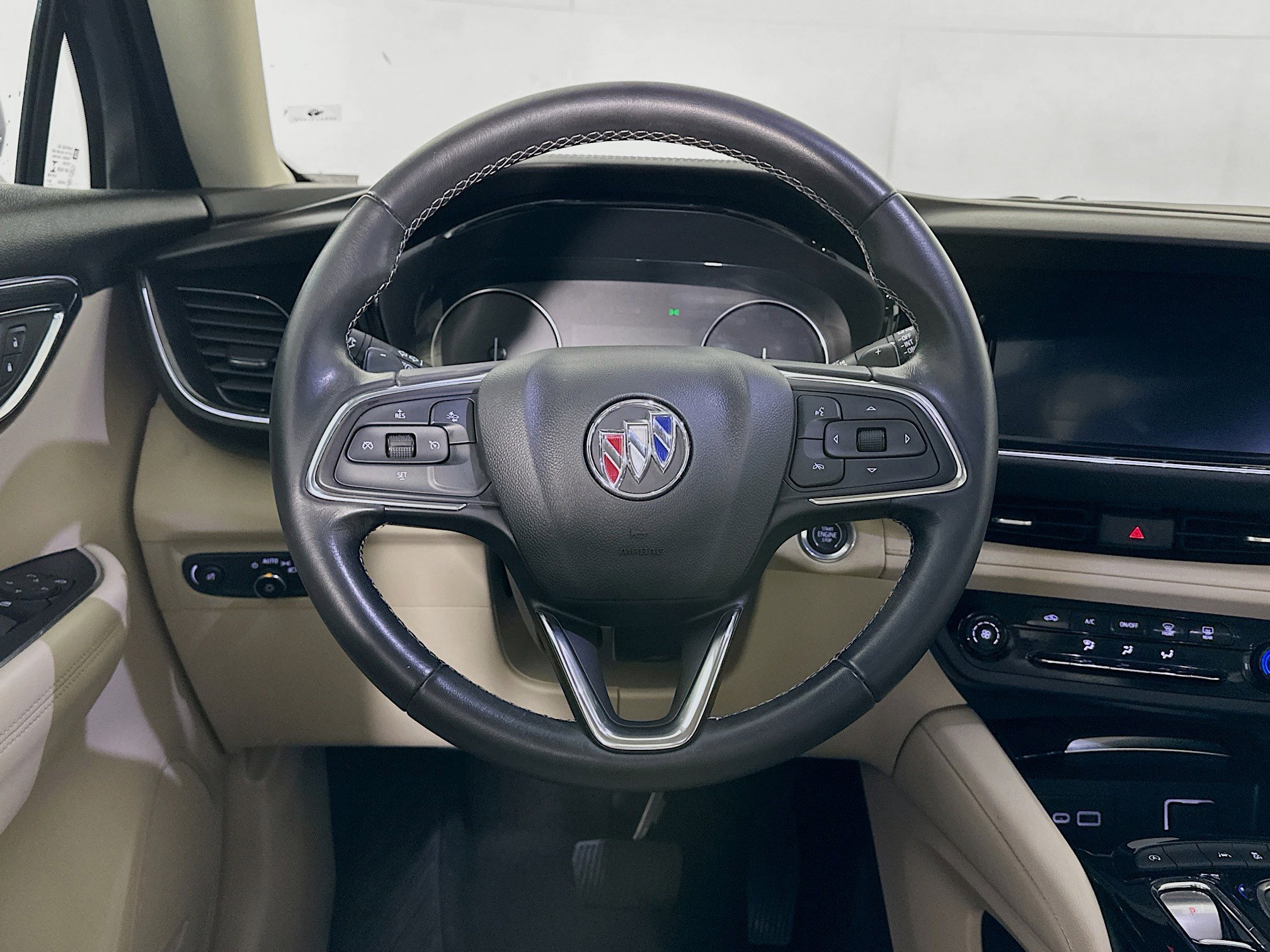 Used 2023 Buick Envision Preferred image 18