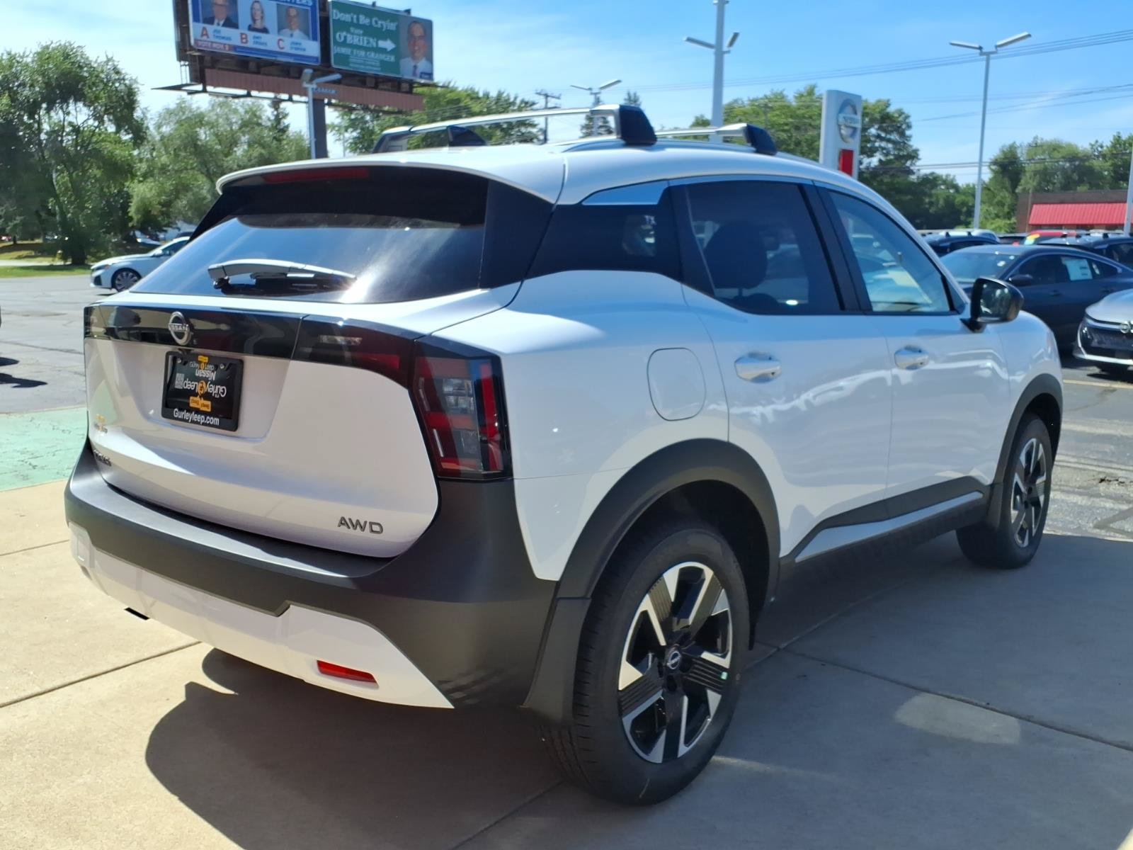 New 2027 Nissan Kicks SV AWD/4WD image 9