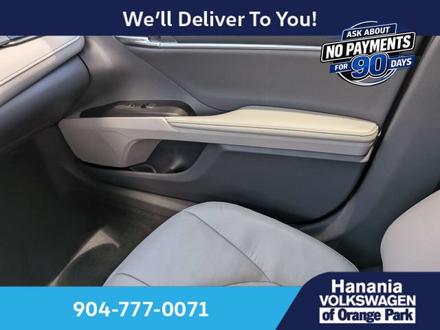 Used 2024 Toyota Camry XSE FWD image 17