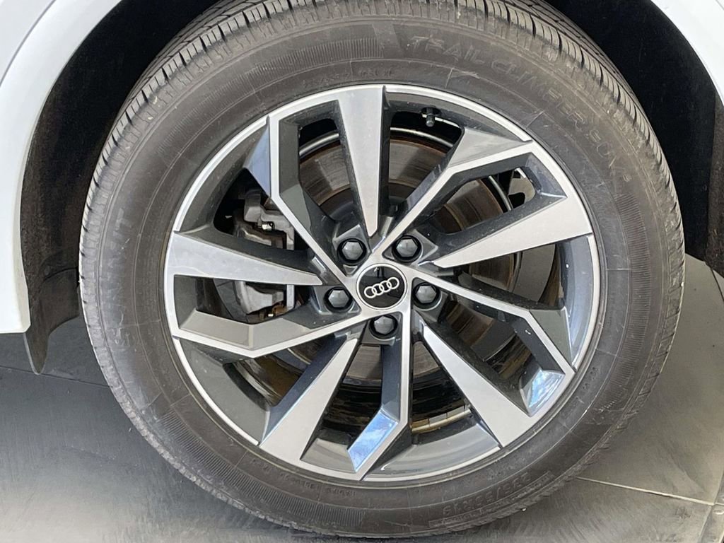 Certified 2023 Audi Q5 2.0T Premium Plus w/ Premium Plus Package image 12
