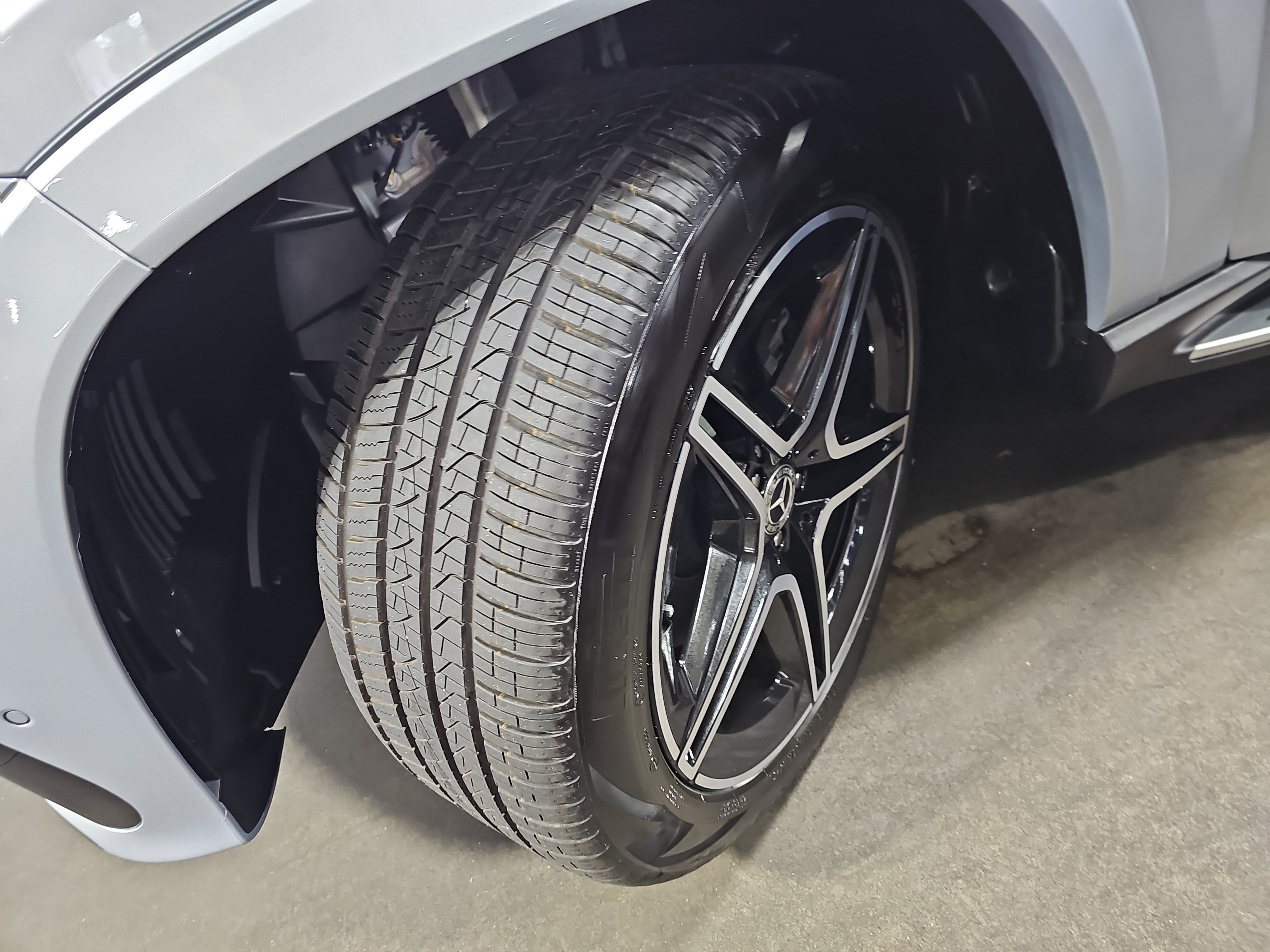 New 2026 Mercedes-Benz GLS 450 4MATIC image 35