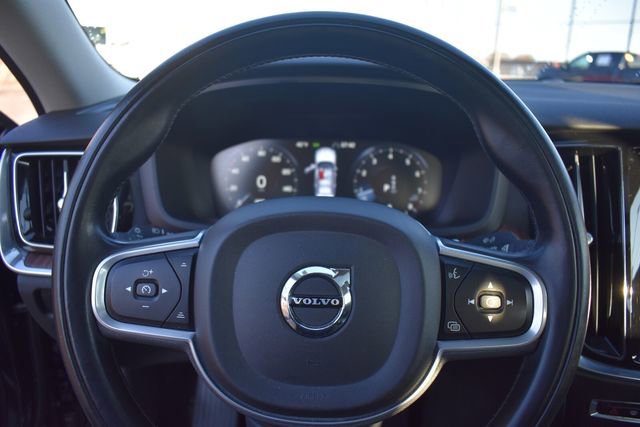 Used 2022 Volvo S60 B5 Momentum w/ Premium Package image 28