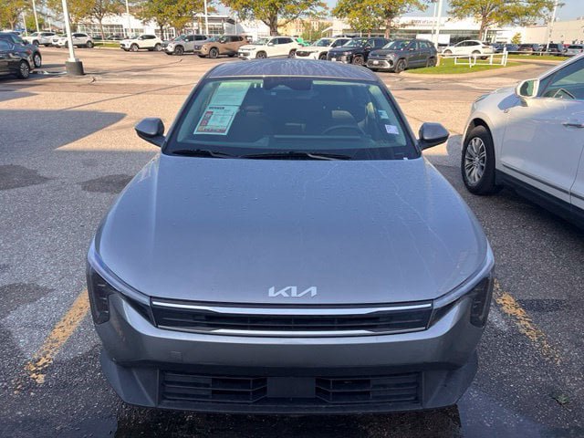 Used 2025 Kia K4 FWD image 2