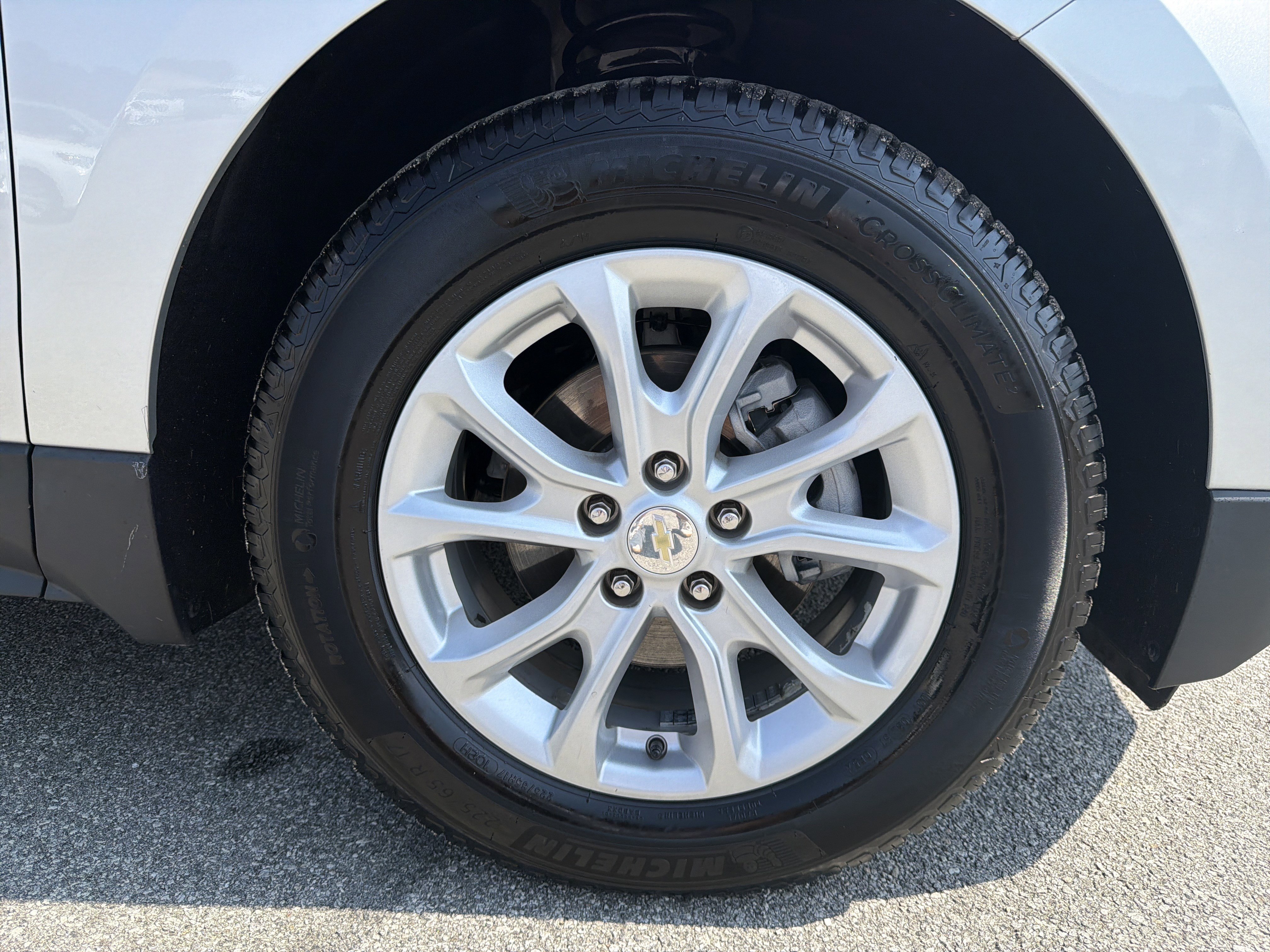 Used 2020 Chevrolet Equinox LT FWD image 14