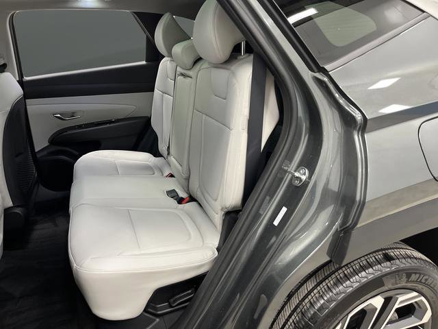Used 2025 Hyundai Tucson Limited image 32
